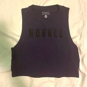 Nobull crop tank size medium. Beautiful deep purple color.